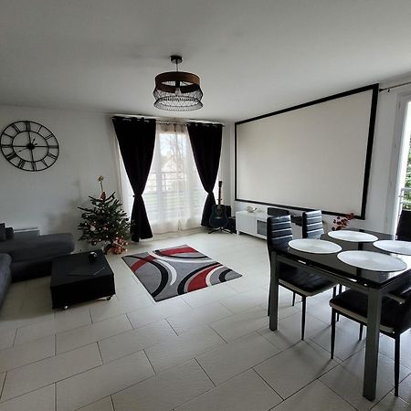 Duplex Proche Disney Avec Ecran Cinema Chessy  Exteriér fotografie